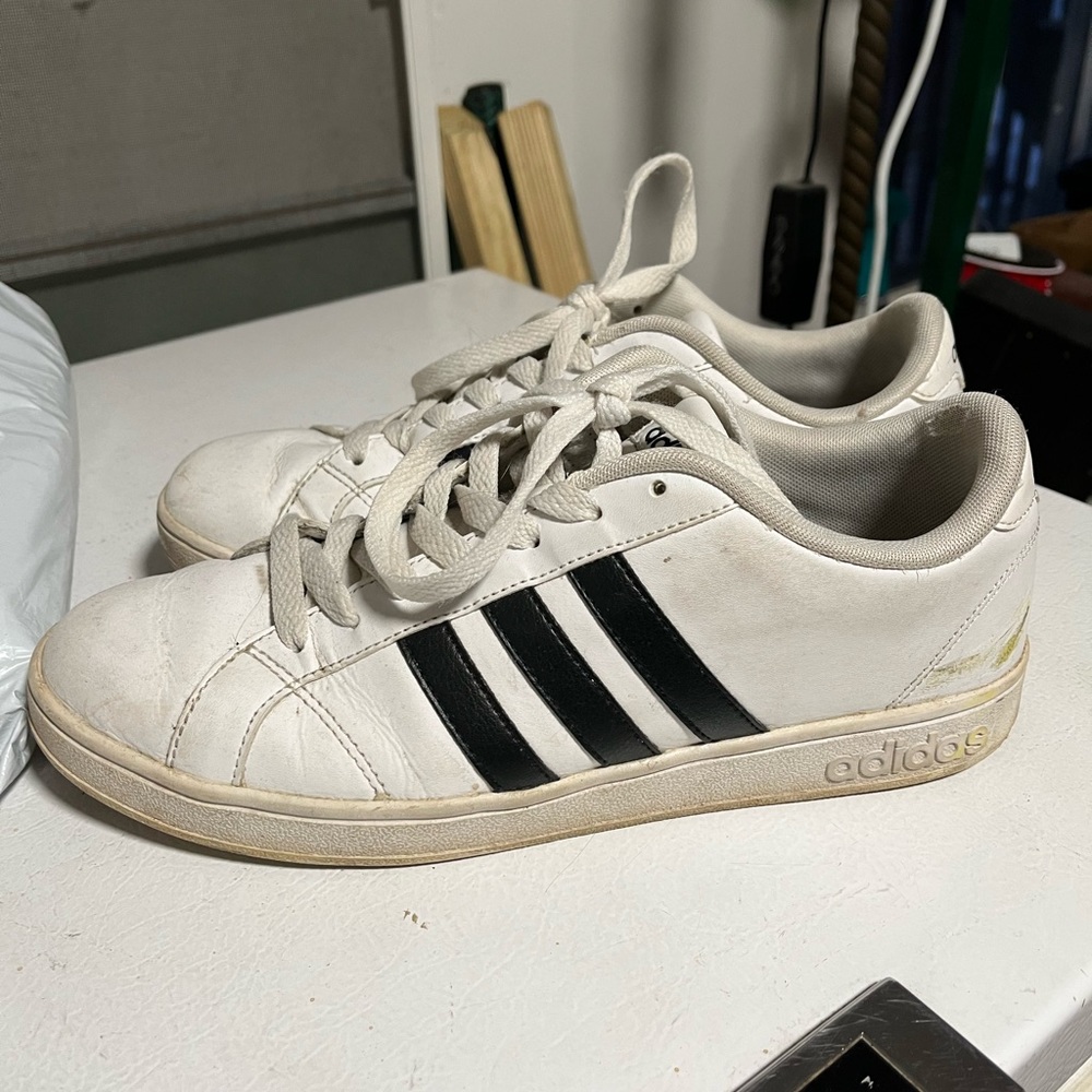 Adidas neo size 9